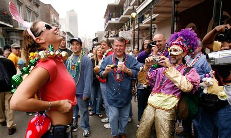 mardis gras nude